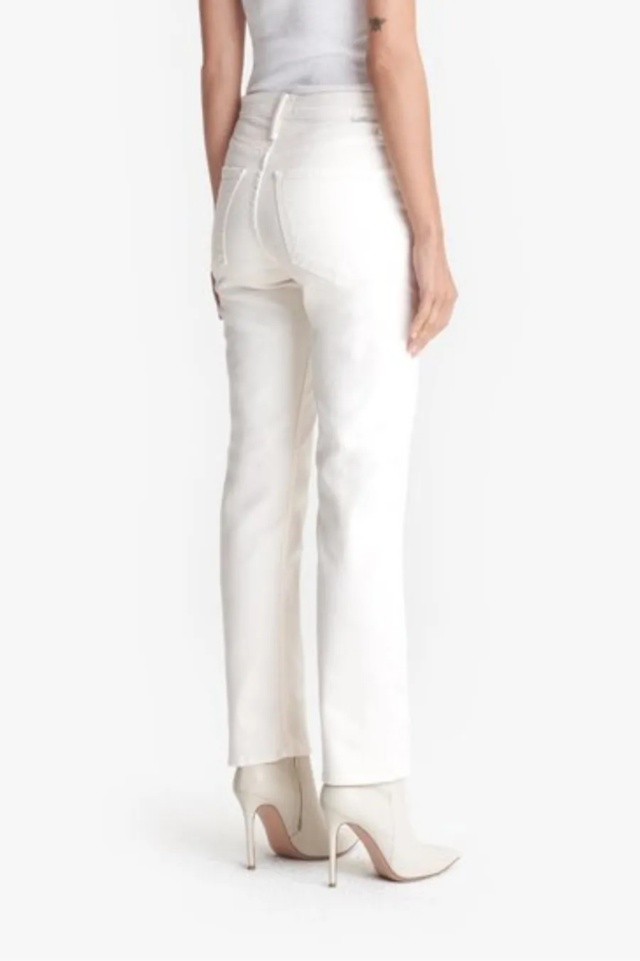 The Tomcat Ankle Cream Puffs